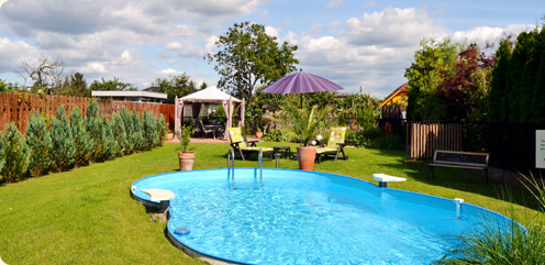 Terrasse und Pool